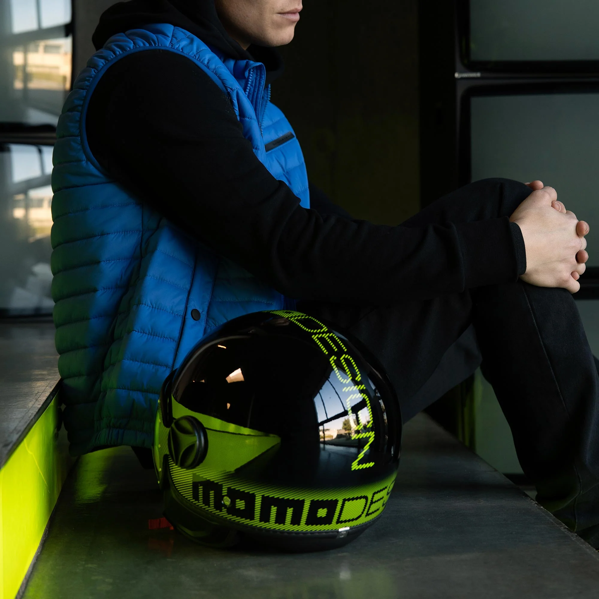 Casco moto jet FGTR CLASSIC Stripes E2206 Nero lucido / giallo fluo - Image 9