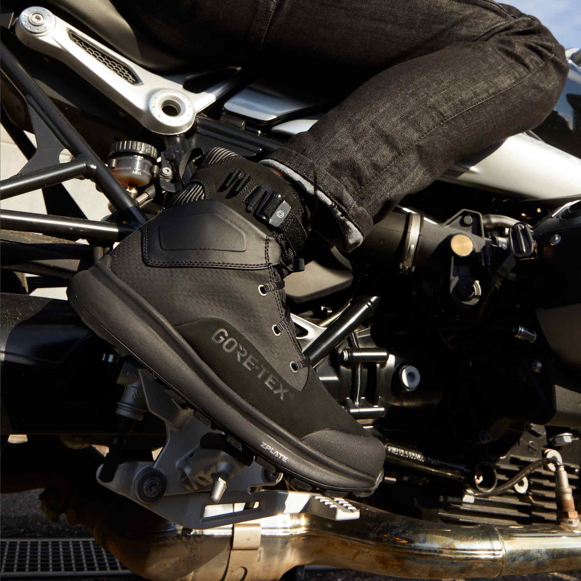 Momodesign stivaletti moto Submachine Gore-Tex® neri - Image 2