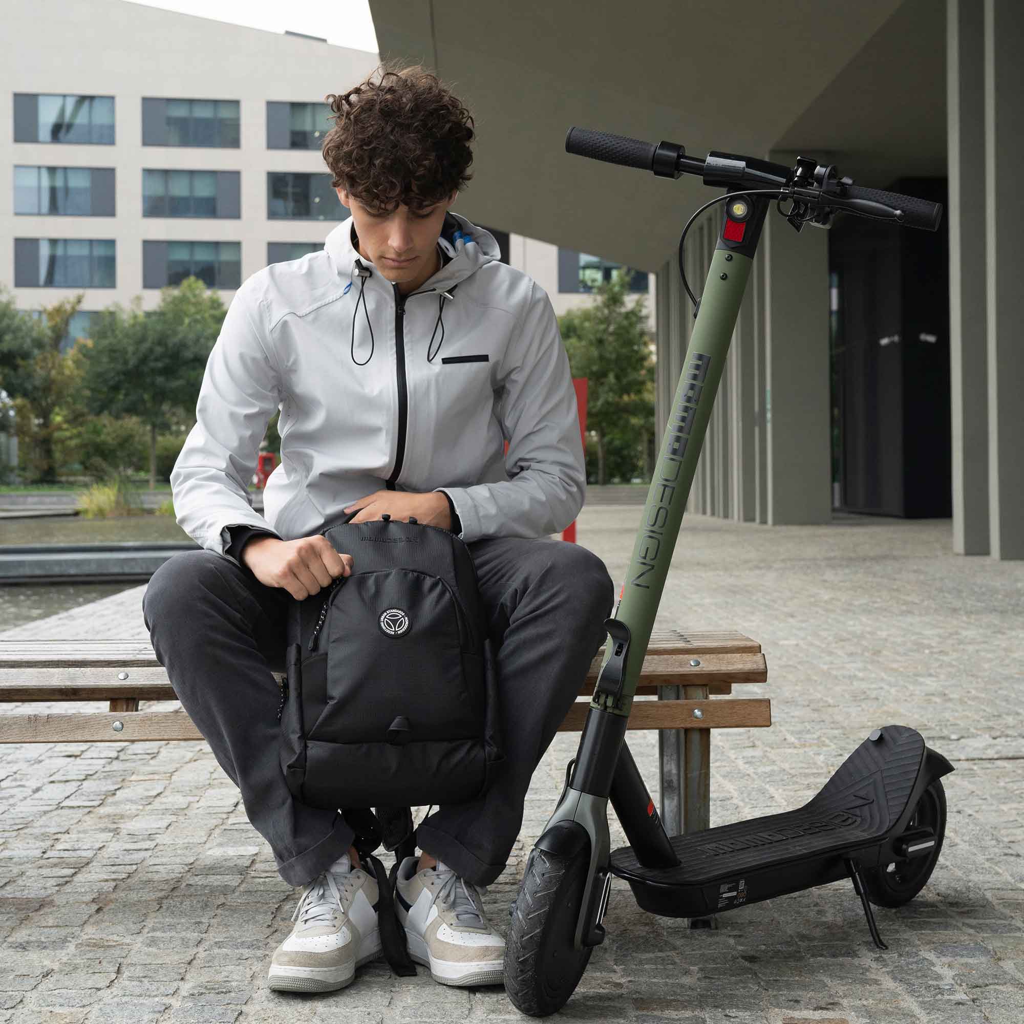 Momodesign Zaino Sportivo Adventure tasca frontale nero - Image 10